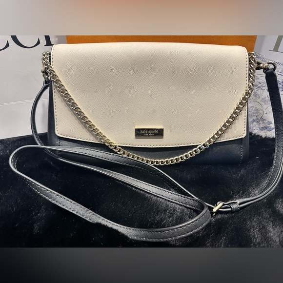 ❌❌SOLD❌❌🎀Kate Spade crossbody bag🎀 - Picture 3 of 12